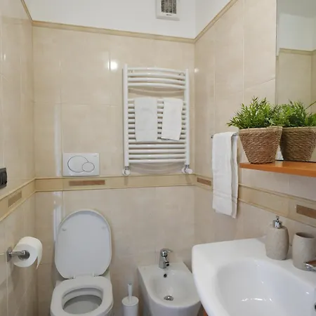 Due Passi Dal Borgo Antico Apartament *