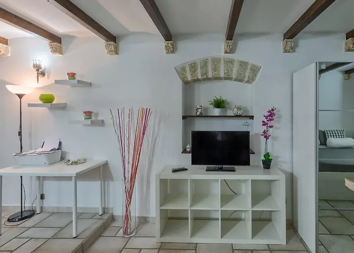 Due Passi Dal Borgo Antico Lägenhet *